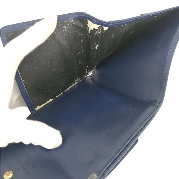 Vintage Louis Vuitton Epi Porte Feiulle Elise Leather Trifold Wallet - Picture 2 of 8